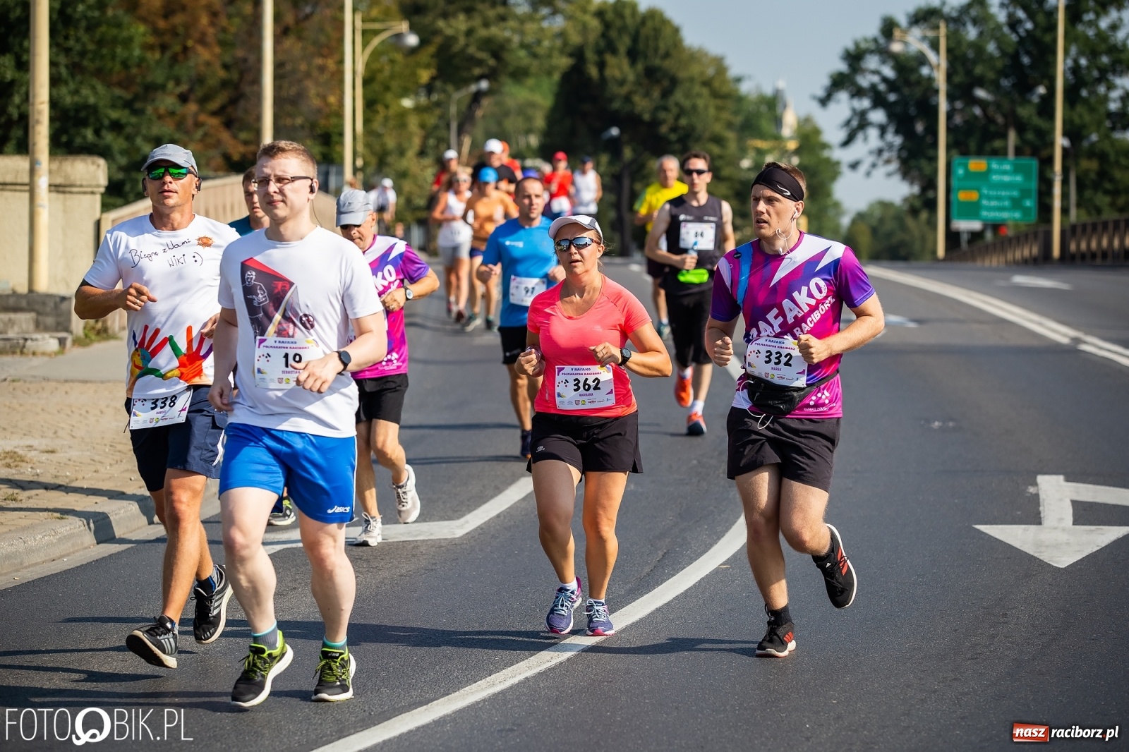 Zdjęcie w galerii na portalu naszraciborz.pl: Kenijczycy zdominowali Półmaraton Rafako [FOTO i WIDEO]  wiadomości z regionu
