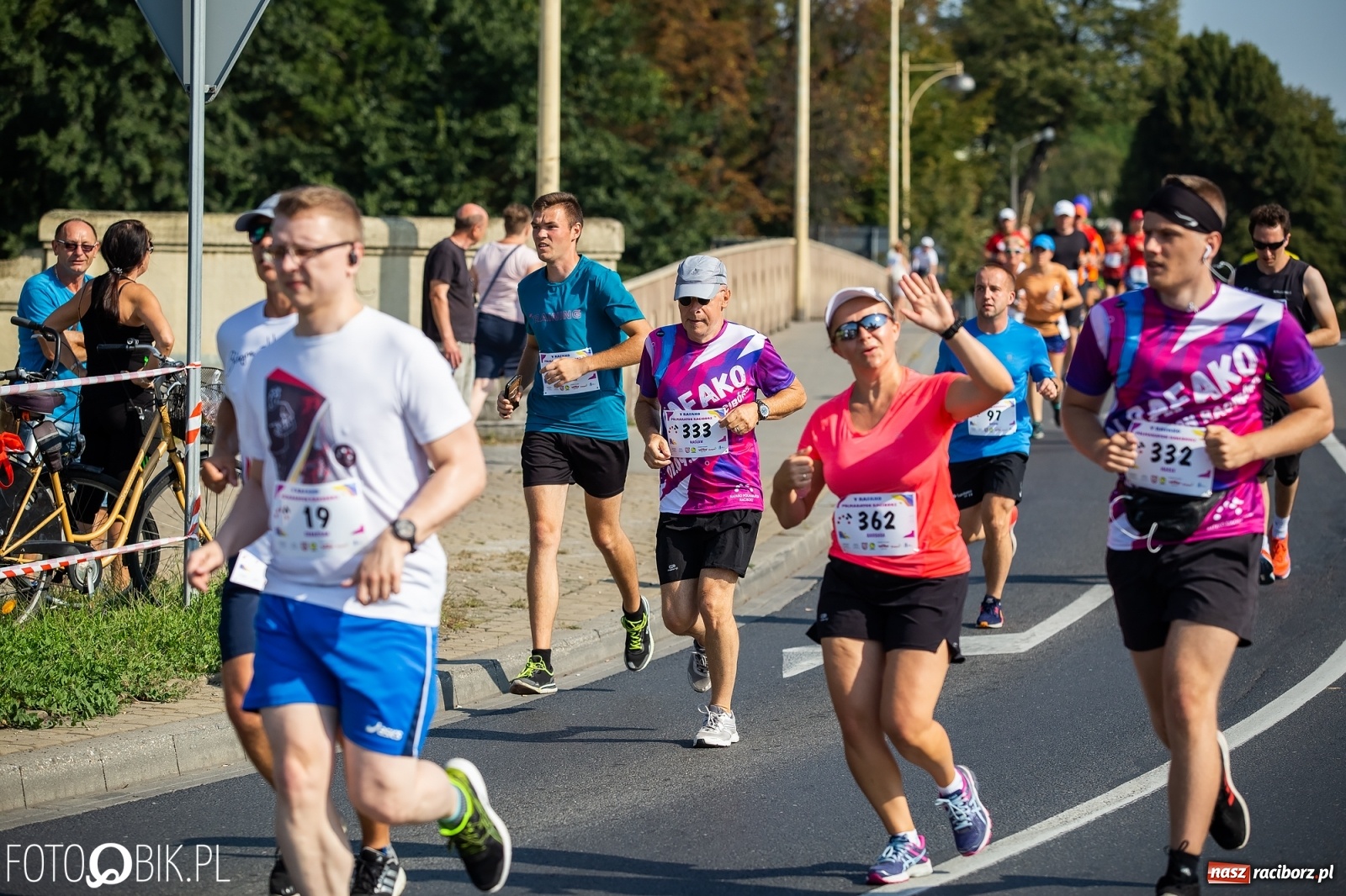 Zdjęcie w galerii na portalu naszraciborz.pl: Kenijczycy zdominowali Półmaraton Rafako [FOTO i WIDEO]  wiadomości z regionu