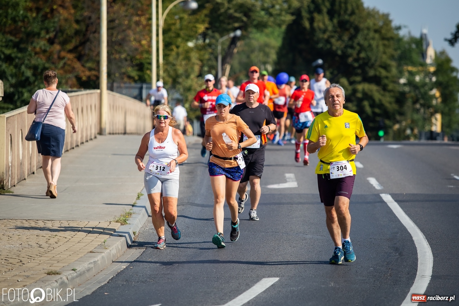 Zdjęcie w galerii na portalu naszraciborz.pl: Kenijczycy zdominowali Półmaraton Rafako [FOTO i WIDEO]  wiadomości z regionu