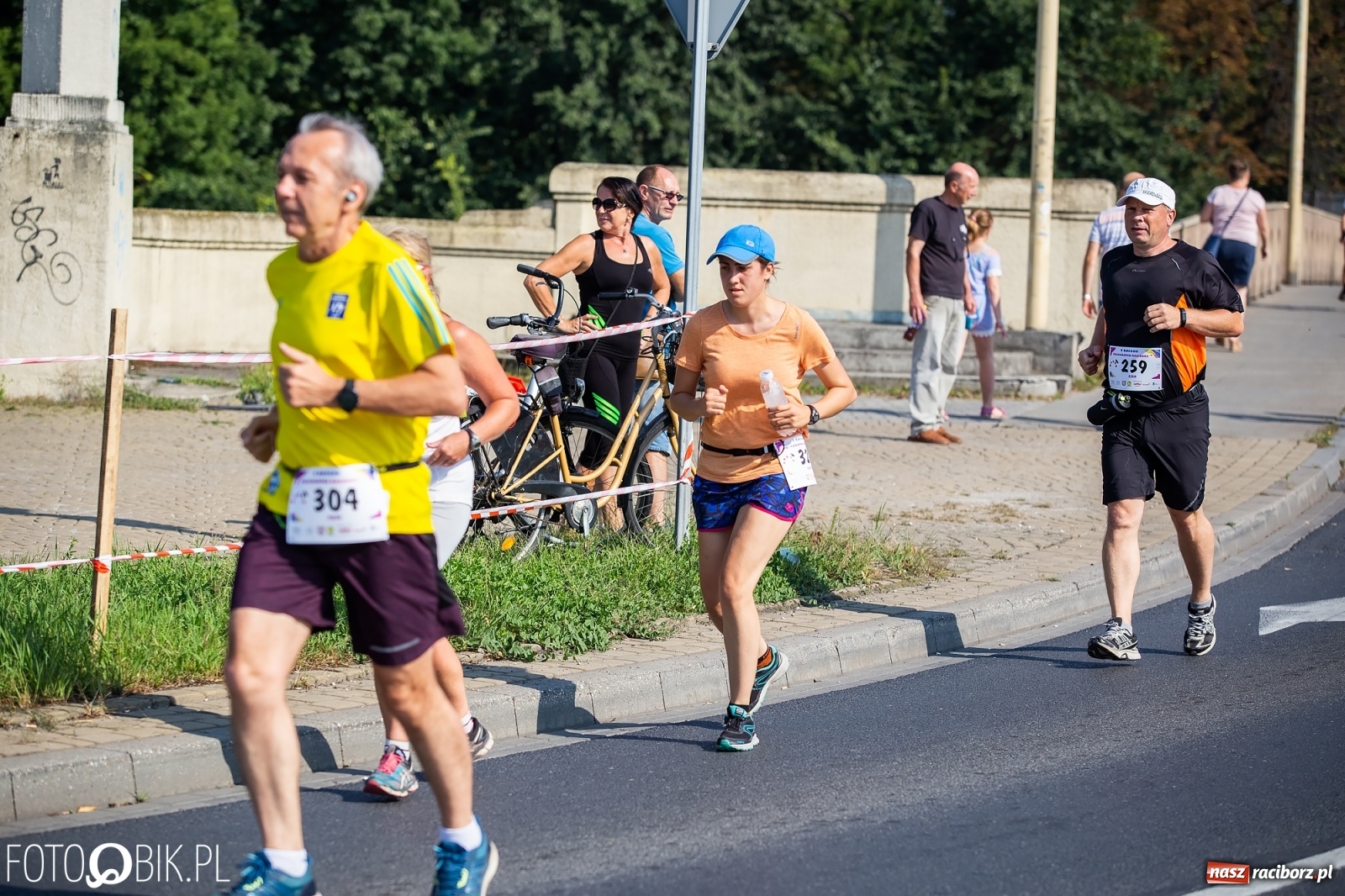 Zdjęcie w galerii na portalu naszraciborz.pl: Kenijczycy zdominowali Półmaraton Rafako [FOTO i WIDEO]  wiadomości z regionu