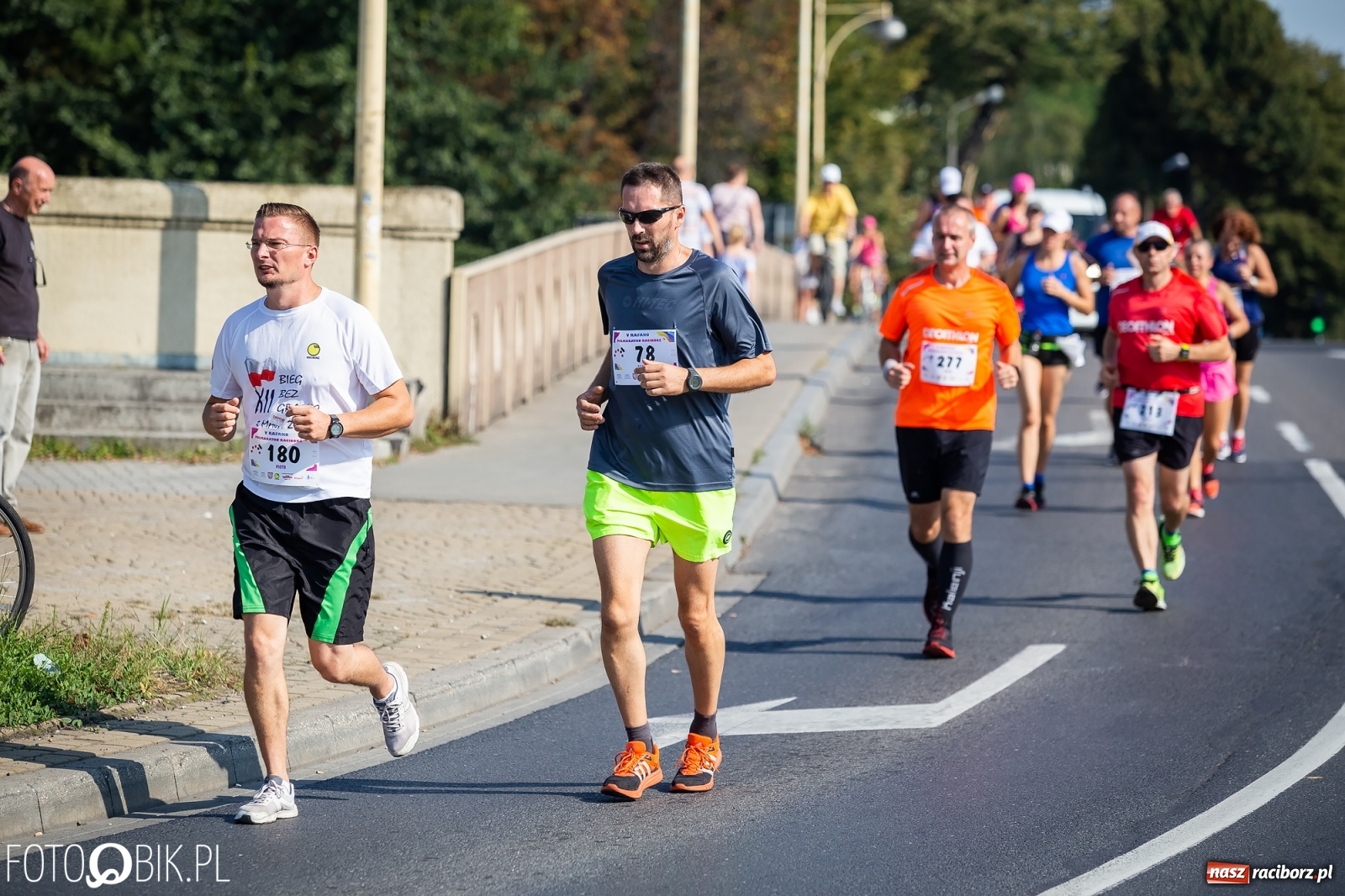 Zdjęcie w galerii na portalu naszraciborz.pl: Kenijczycy zdominowali Półmaraton Rafako [FOTO i WIDEO]  wiadomości z regionu
