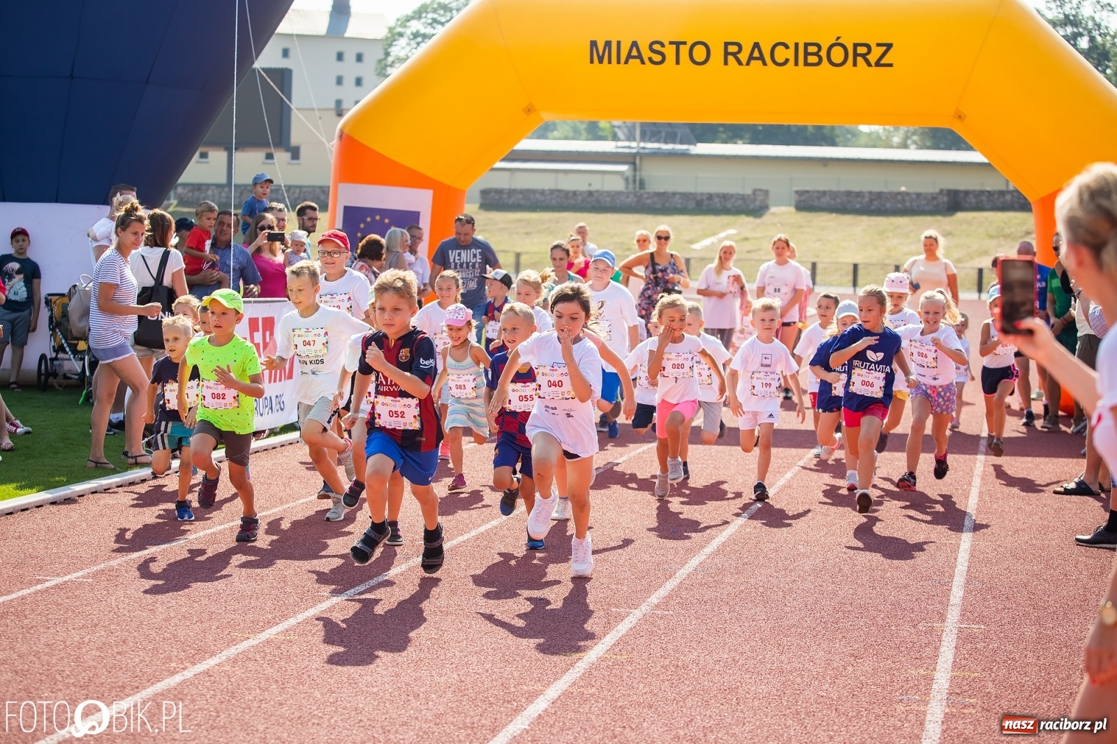 Zdjęcie w galerii na portalu naszraciborz.pl: Kenijczycy zdominowali Półmaraton Rafako [FOTO i WIDEO]  wiadomości z regionu