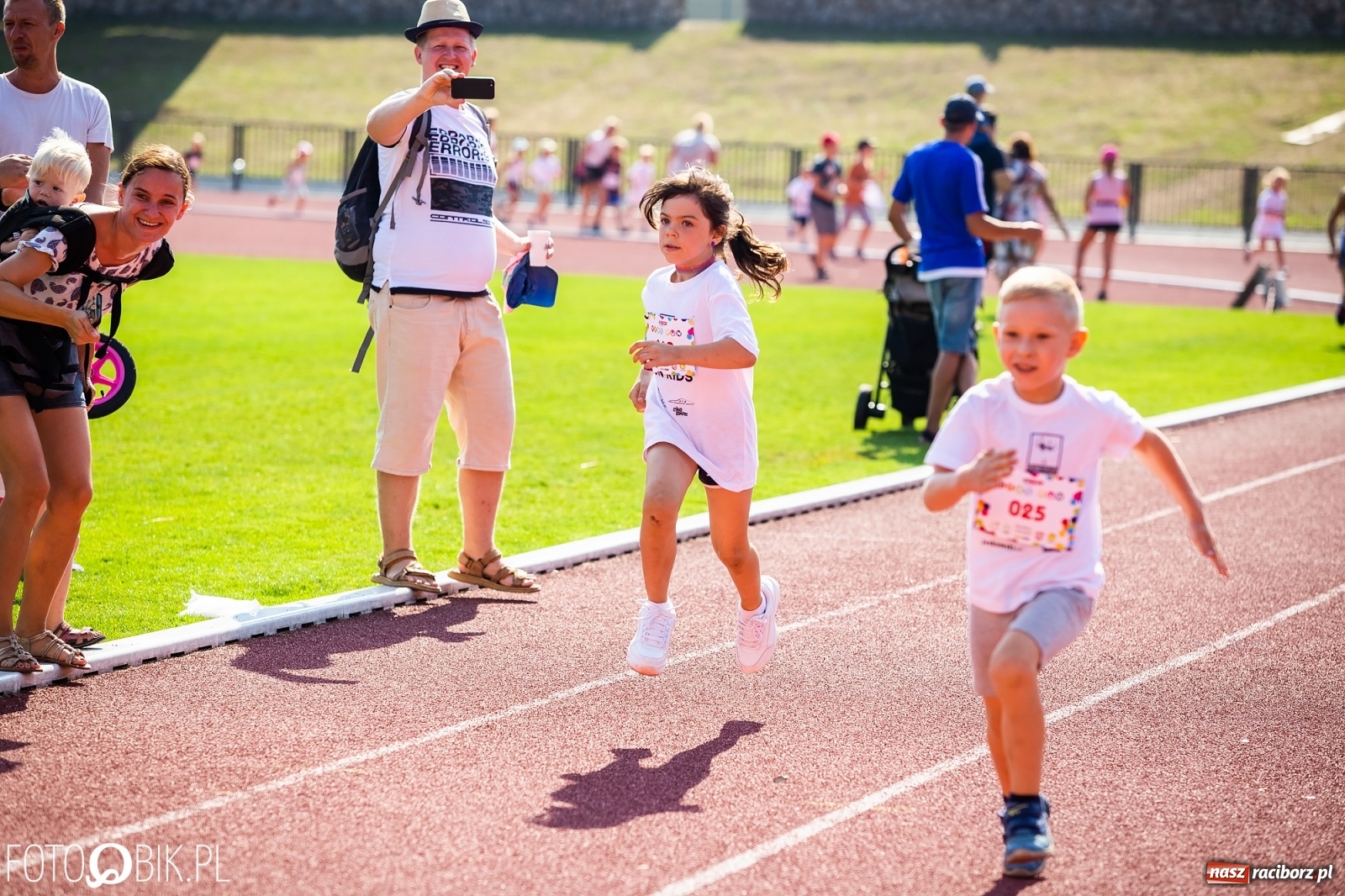 Zdjęcie w galerii na portalu naszraciborz.pl: Kenijczycy zdominowali Półmaraton Rafako [FOTO i WIDEO]  wiadomości z regionu