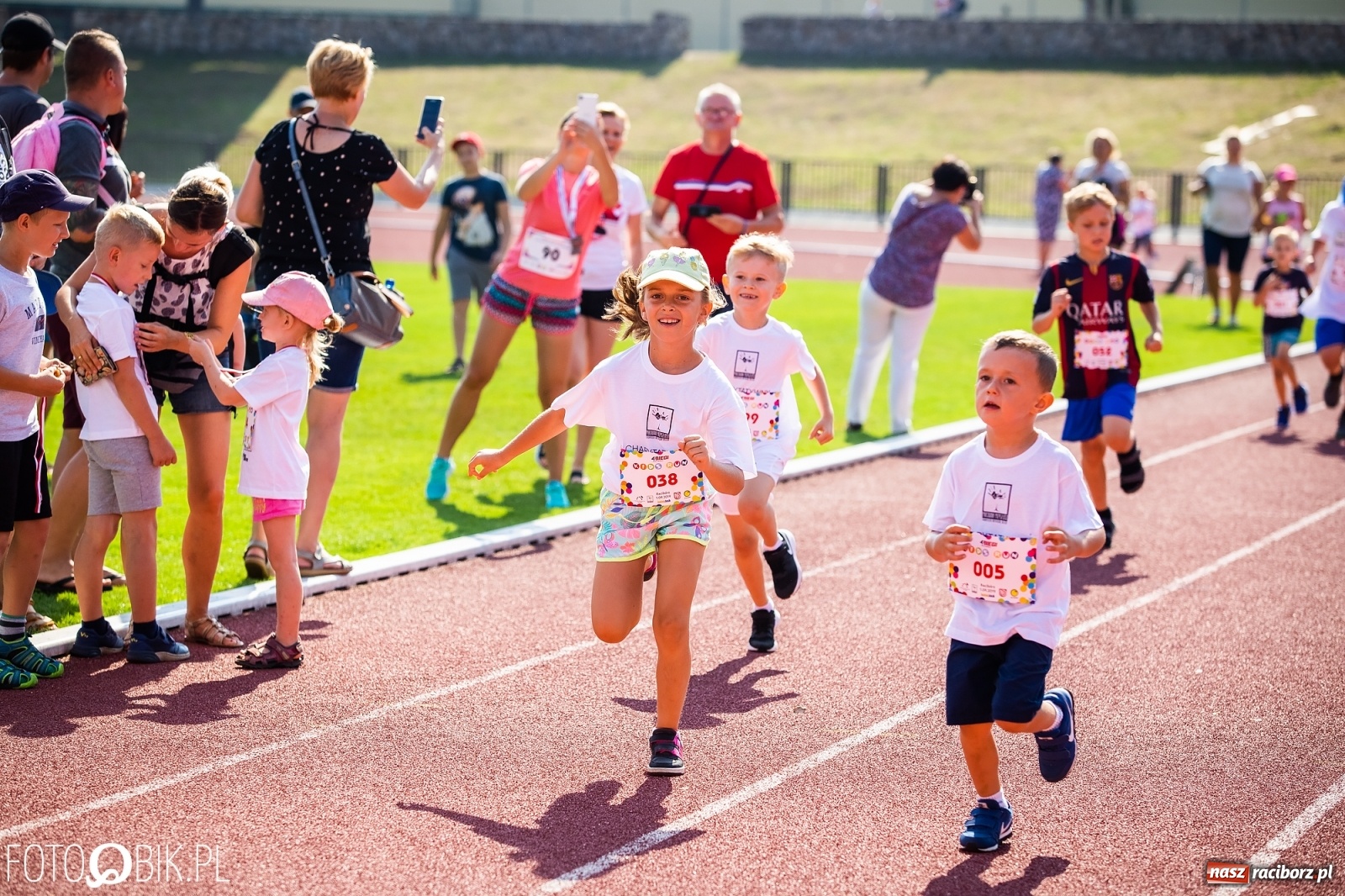Zdjęcie w galerii na portalu naszraciborz.pl: Kenijczycy zdominowali Półmaraton Rafako [FOTO i WIDEO]  wiadomości z regionu