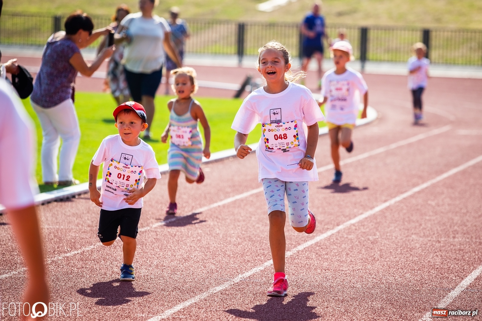 Zdjęcie w galerii na portalu naszraciborz.pl: Kenijczycy zdominowali Półmaraton Rafako [FOTO i WIDEO]  wiadomości z regionu