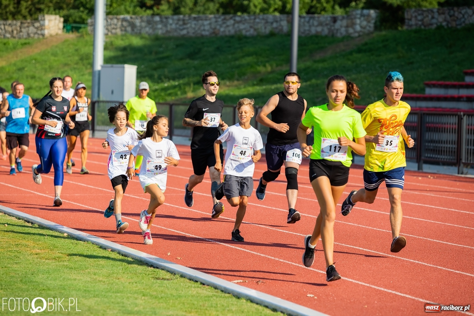 Zdjęcie w galerii na portalu naszraciborz.pl: Mini RAFAKO Półmaraton Racibórz [FOTO i WIDEO]  wiadomości z regionu