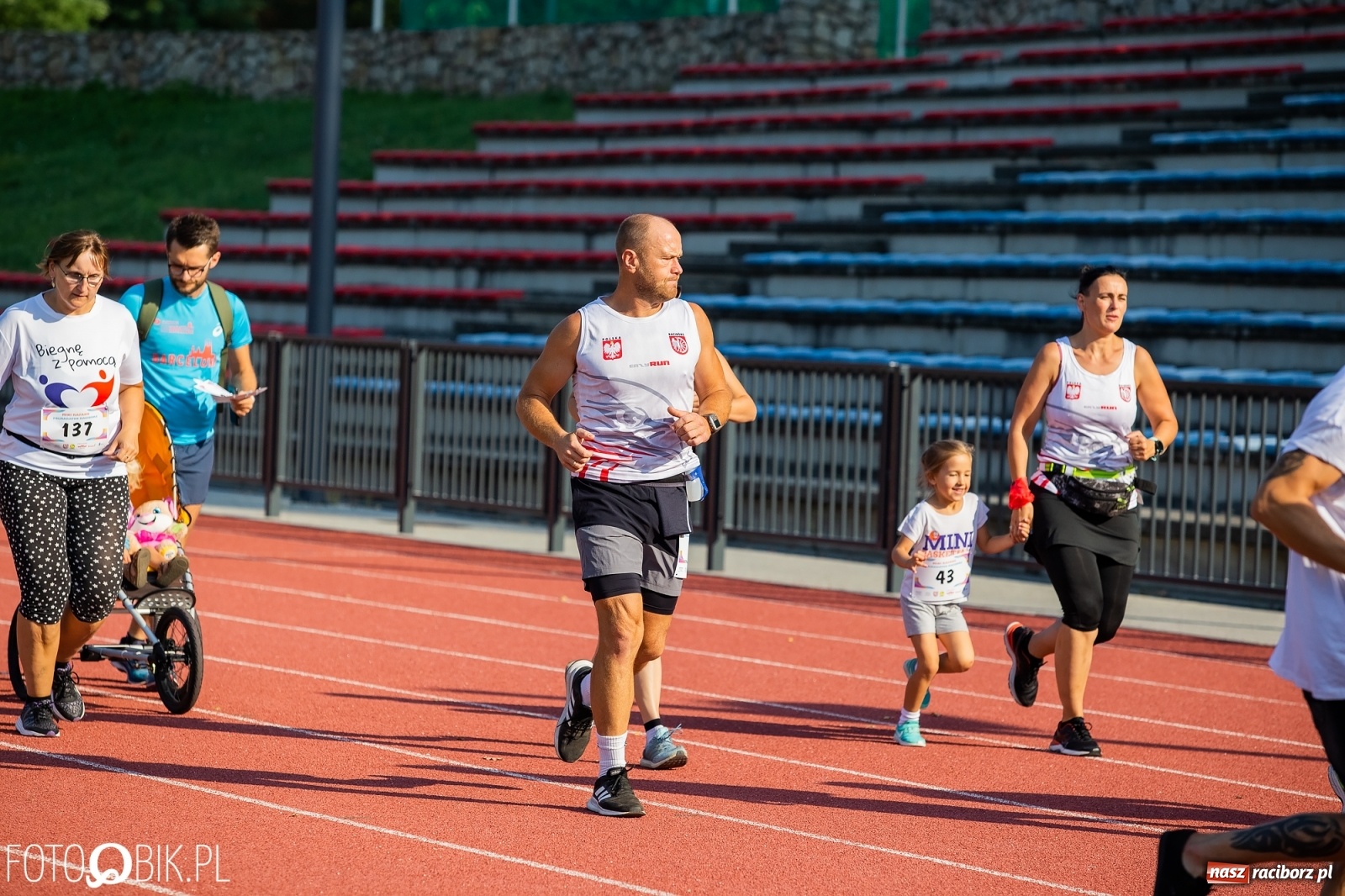 Zdjęcie w galerii na portalu naszraciborz.pl: Mini RAFAKO Półmaraton Racibórz [FOTO i WIDEO]  wiadomości z regionu