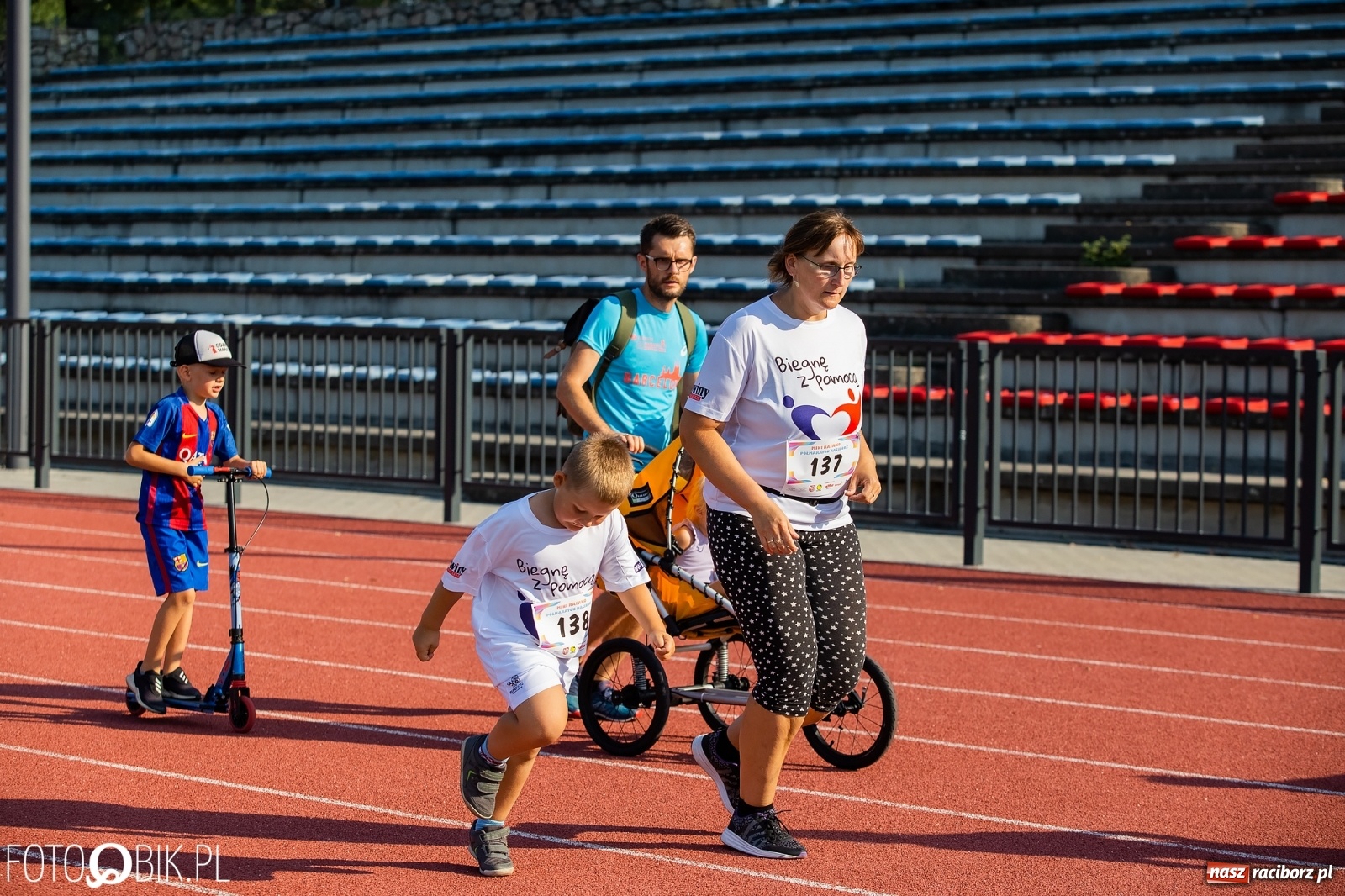 Zdjęcie w galerii na portalu naszraciborz.pl: Mini RAFAKO Półmaraton Racibórz [FOTO i WIDEO]  wiadomości z regionu