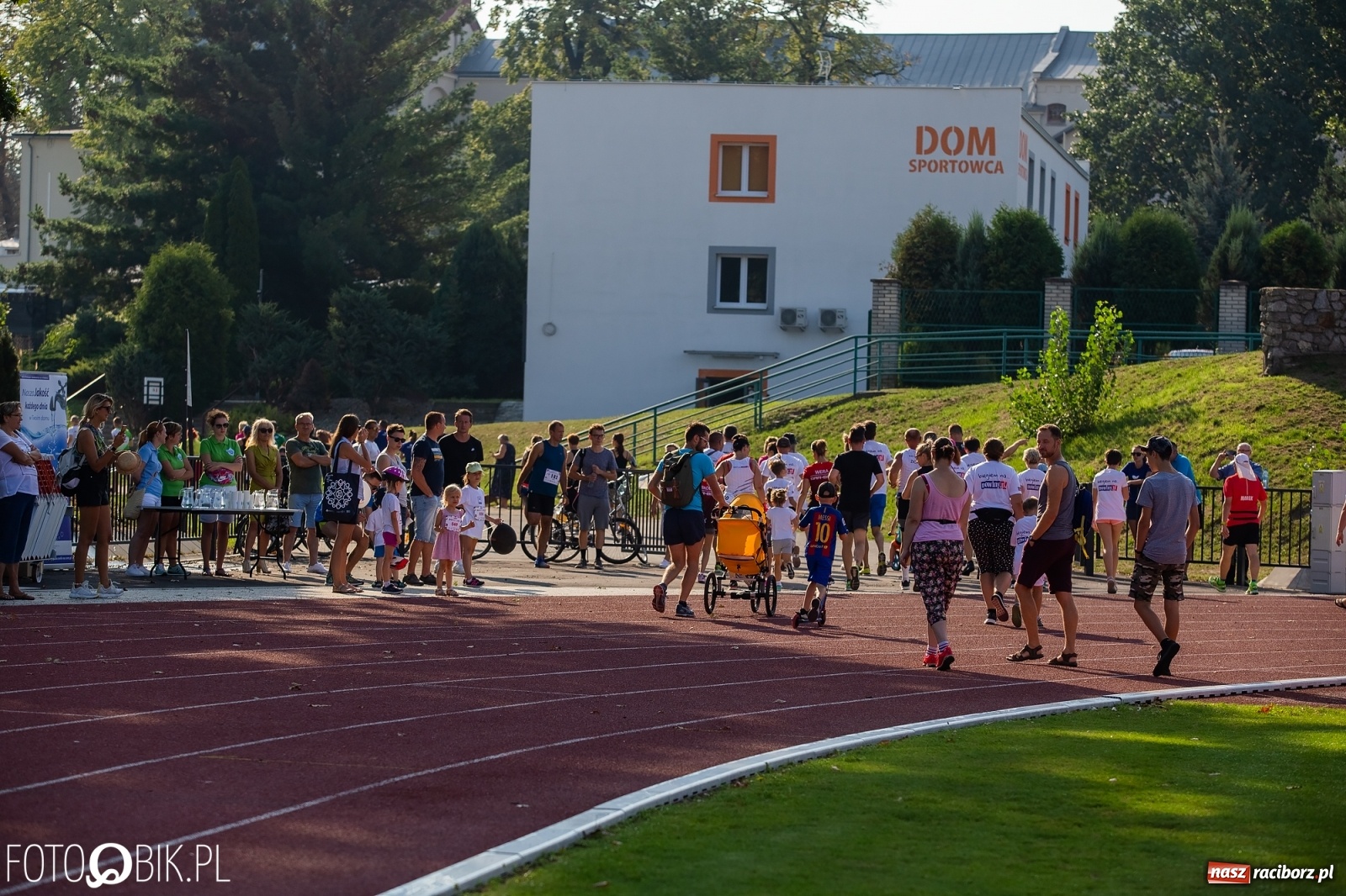 Zdjęcie w galerii na portalu naszraciborz.pl: Mini RAFAKO Półmaraton Racibórz [FOTO i WIDEO]  wiadomości z regionu