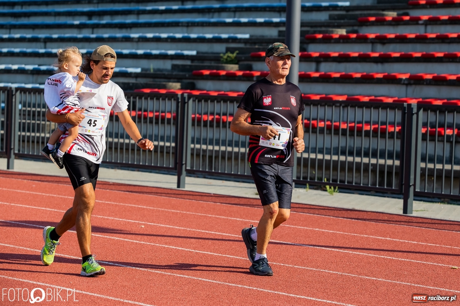 Zdjęcie w galerii na portalu naszraciborz.pl: Mini RAFAKO Półmaraton Racibórz [FOTO i WIDEO]  wiadomości z regionu