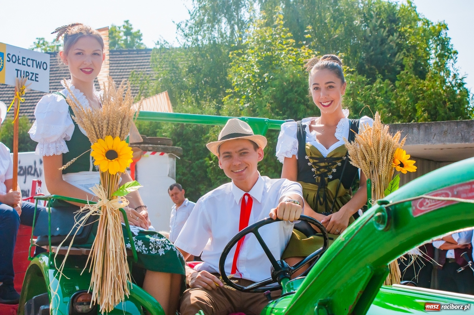 Zdjęcie w galerii na portalu naszraciborz.pl: Gmina Kuźnia Raciborska dziękuje za plony w Turzu [FOTO i WIDEO] wiadomości z regionu