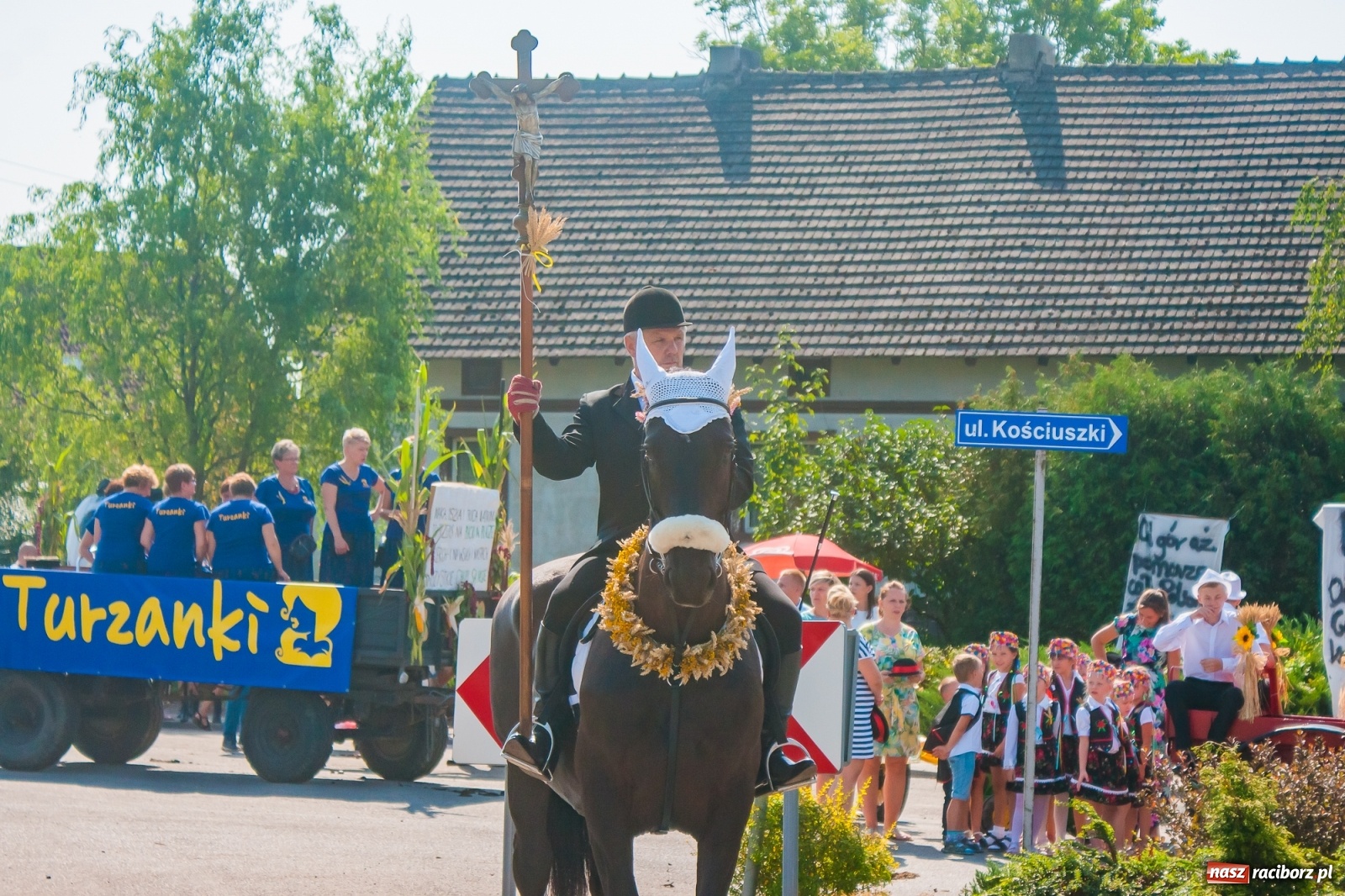 Zdjęcie w galerii na portalu naszraciborz.pl: Gmina Kuźnia Raciborska dziękuje za plony w Turzu [FOTO i WIDEO] wiadomości z regionu