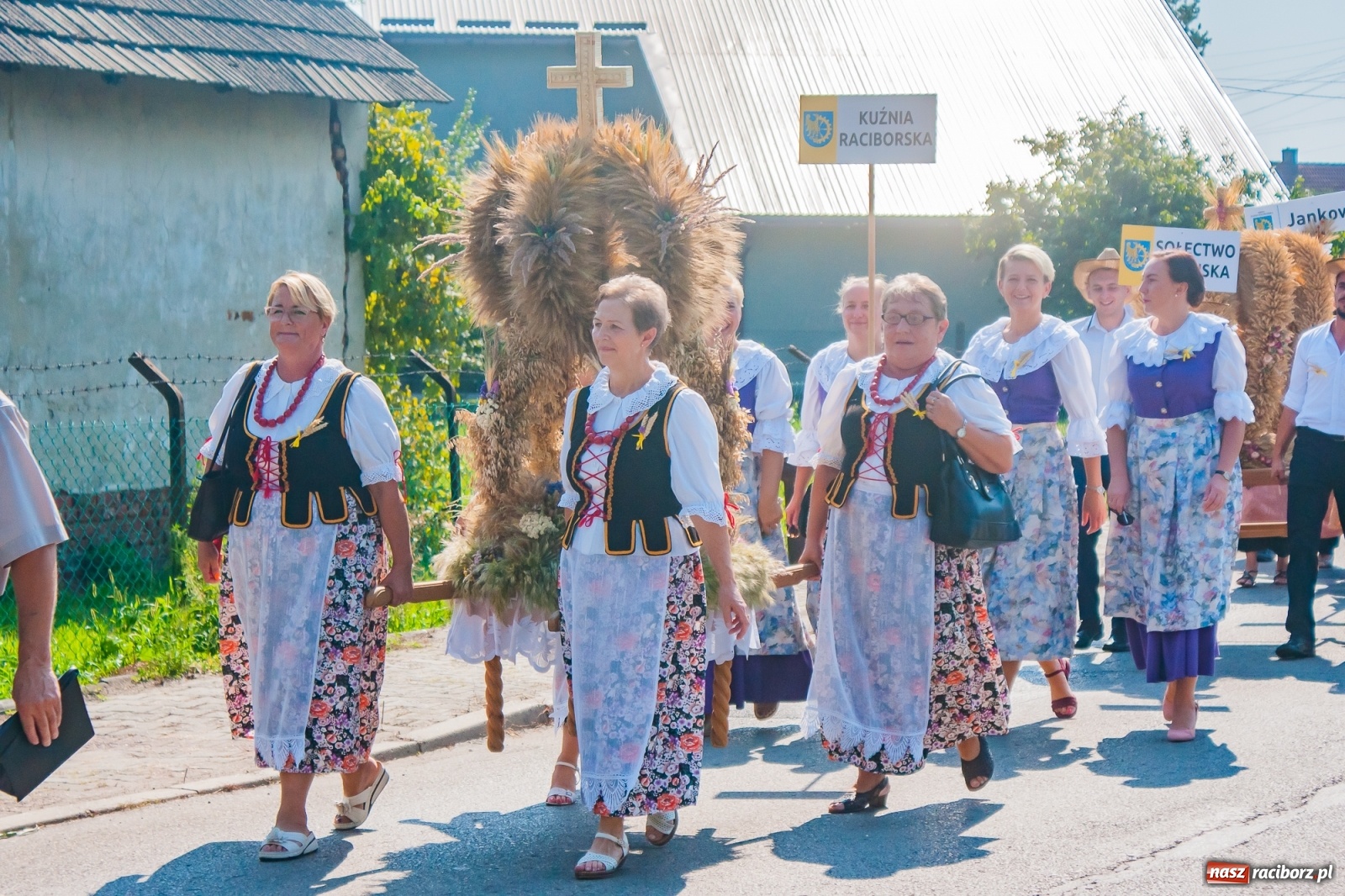 Zdjęcie w galerii na portalu naszraciborz.pl: Gmina Kuźnia Raciborska dziękuje za plony w Turzu [FOTO i WIDEO] wiadomości z regionu
