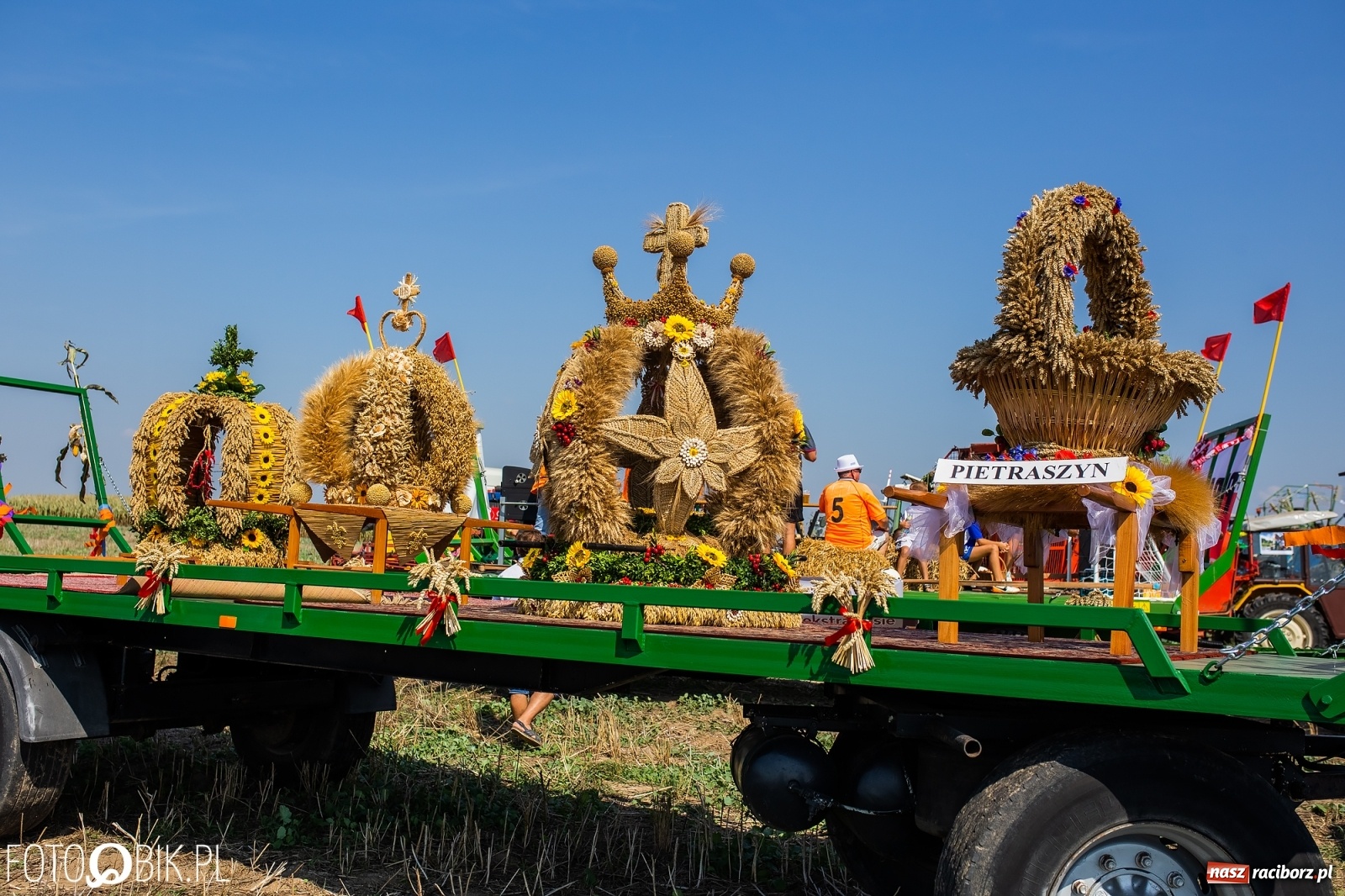 Zdjęcie w galerii na portalu naszraciborz.pl: Dożynki w Pietraszynie. Gmina Krzanowice to rolnicza potęga [FOTO i WIDEO] wiadomości z regionu