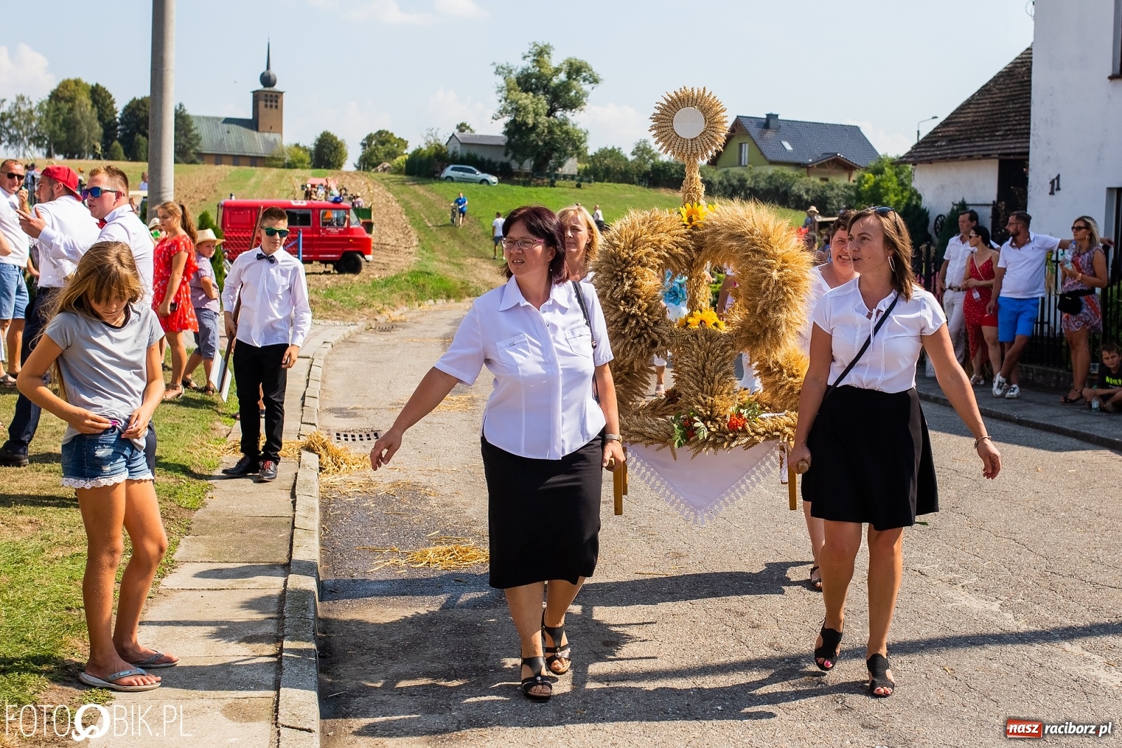 Zdjęcie w galerii na portalu naszraciborz.pl: Dożynki w Pietraszynie. Gmina Krzanowice to rolnicza potęga [FOTO i WIDEO] wiadomości z regionu