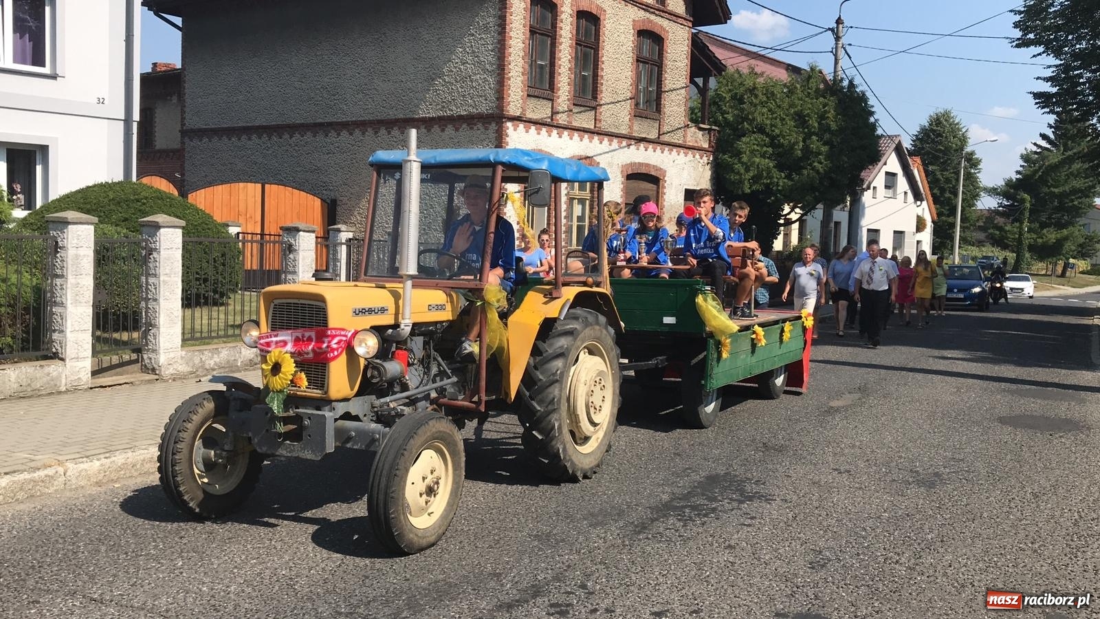 Zdjęcie w galerii na portalu naszraciborz.pl: Dożynki w Cyprzanowie [WIDEO] wiadomości z regionu