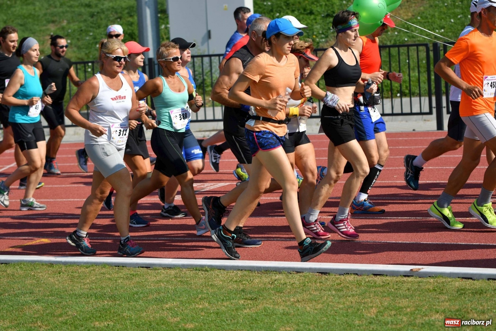 Zdjęcie w galerii na portalu naszraciborz.pl: Poznajcie śmiałków V Półmaratonu Rafako [FOTO] wiadomości z regionu