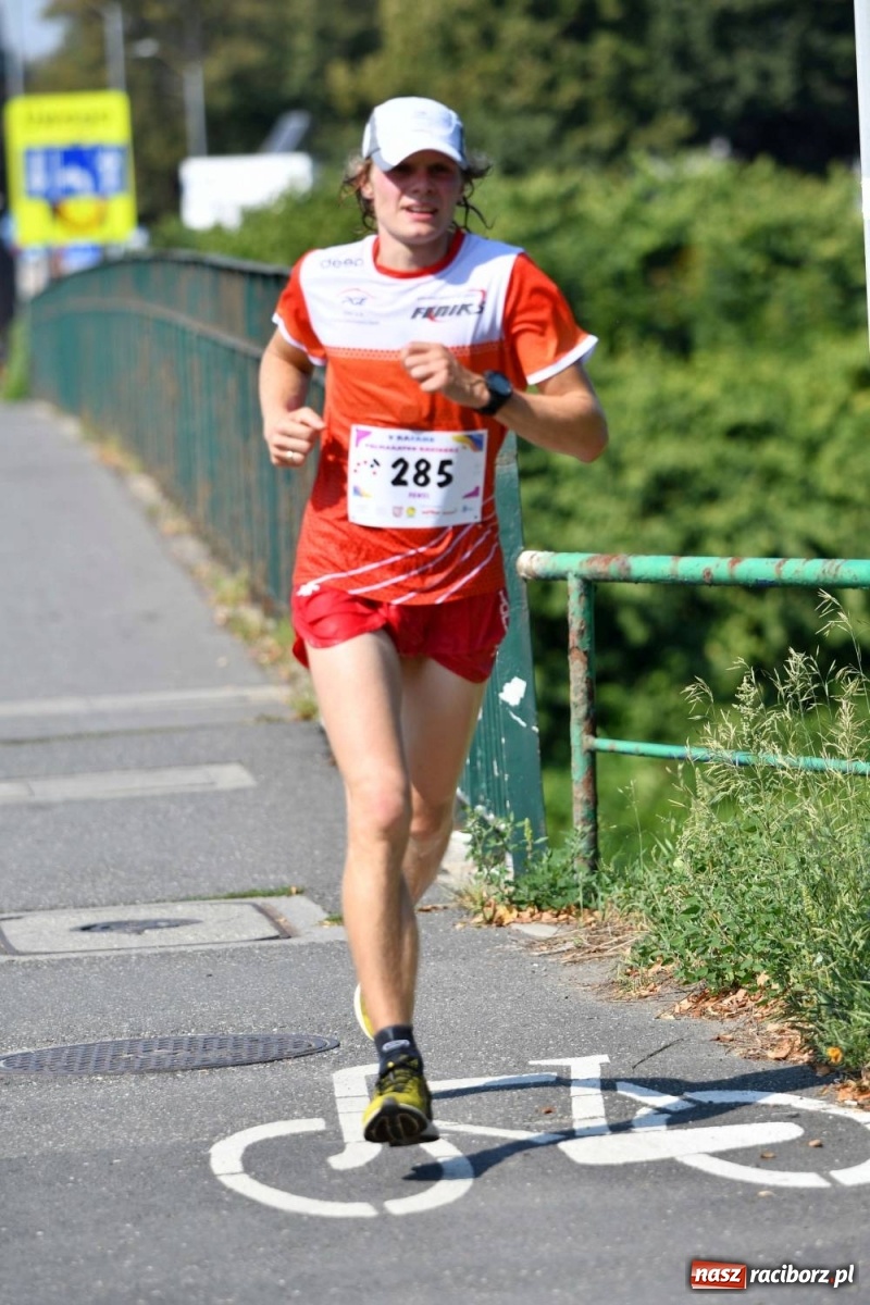 Zdjęcie w galerii na portalu naszraciborz.pl: Poznajcie śmiałków V Półmaratonu Rafako [FOTO] wiadomości z regionu