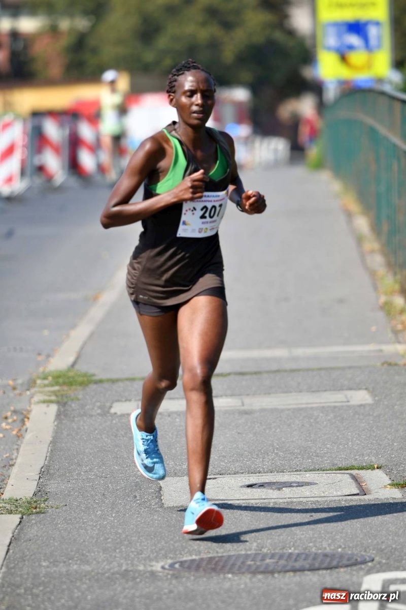 Zdjęcie w galerii na portalu naszraciborz.pl: Poznajcie śmiałków V Półmaratonu Rafako [FOTO] wiadomości z regionu