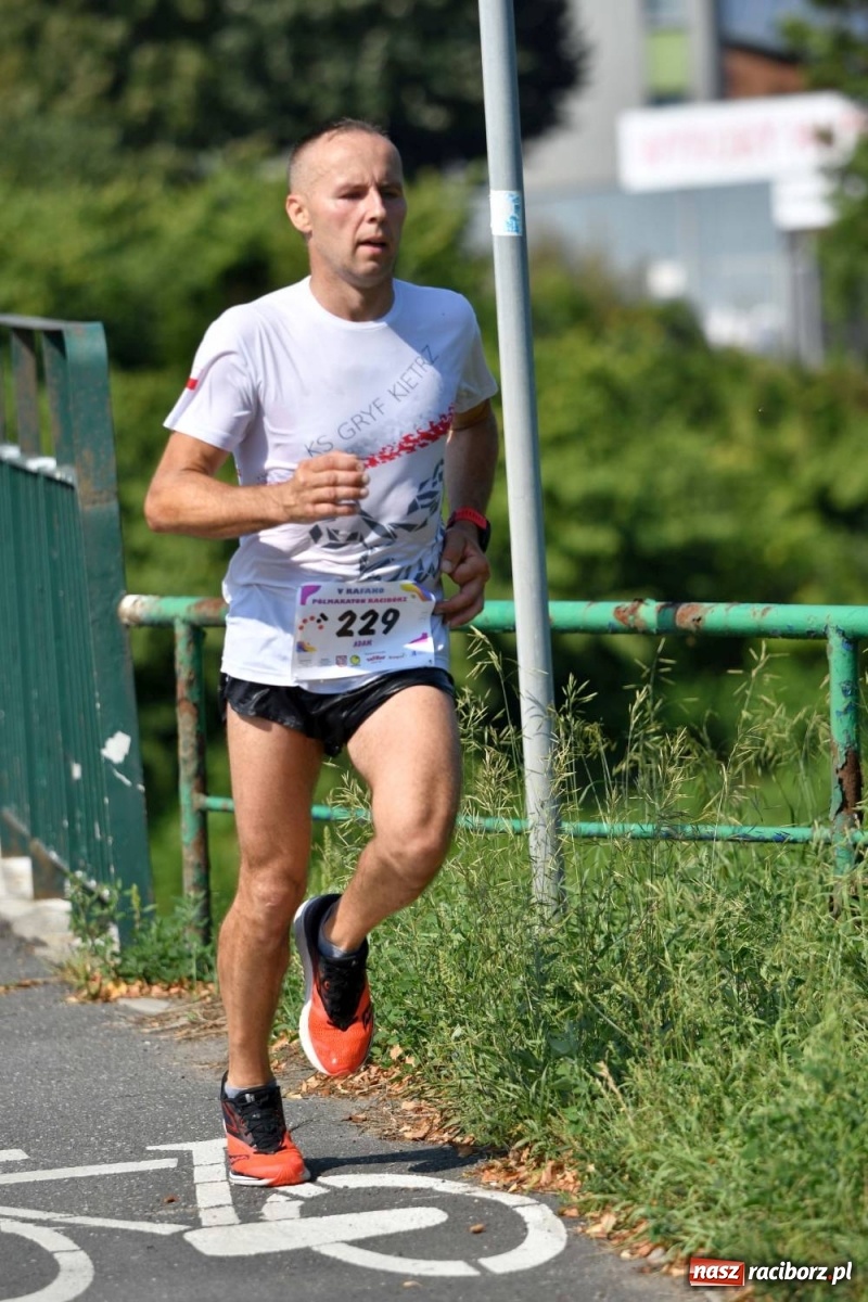 Zdjęcie w galerii na portalu naszraciborz.pl: Poznajcie śmiałków V Półmaratonu Rafako [FOTO] wiadomości z regionu