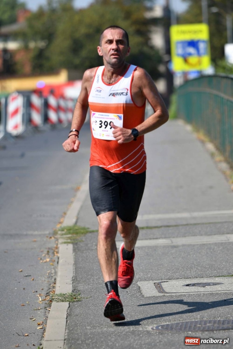 Zdjęcie w galerii na portalu naszraciborz.pl: Poznajcie śmiałków V Półmaratonu Rafako [FOTO] wiadomości z regionu