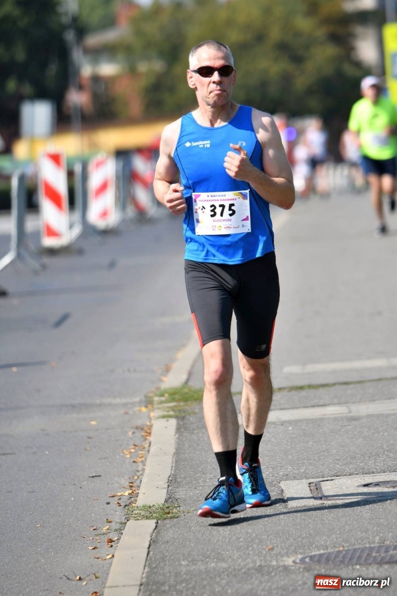 Zdjęcie w galerii na portalu naszraciborz.pl: Poznajcie śmiałków V Półmaratonu Rafako [FOTO] wiadomości z regionu