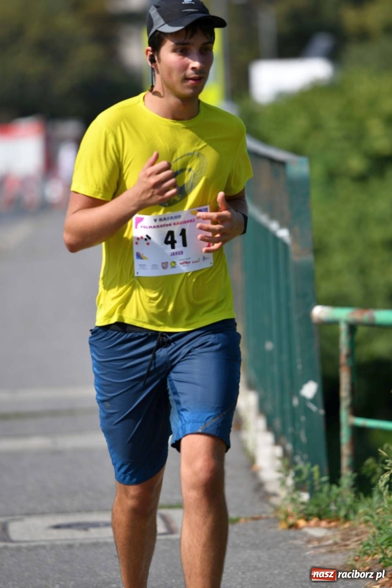 Zdjęcie w galerii na portalu naszraciborz.pl: Poznajcie śmiałków V Półmaratonu Rafako [FOTO] wiadomości z regionu
