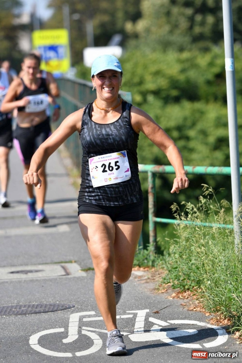 Zdjęcie w galerii na portalu naszraciborz.pl: Poznajcie śmiałków V Półmaratonu Rafako [FOTO] wiadomości z regionu