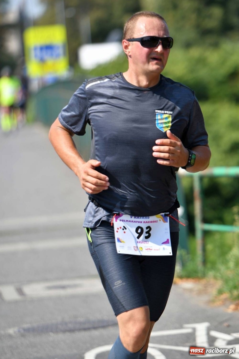 Zdjęcie w galerii na portalu naszraciborz.pl: Poznajcie śmiałków V Półmaratonu Rafako [FOTO] wiadomości z regionu