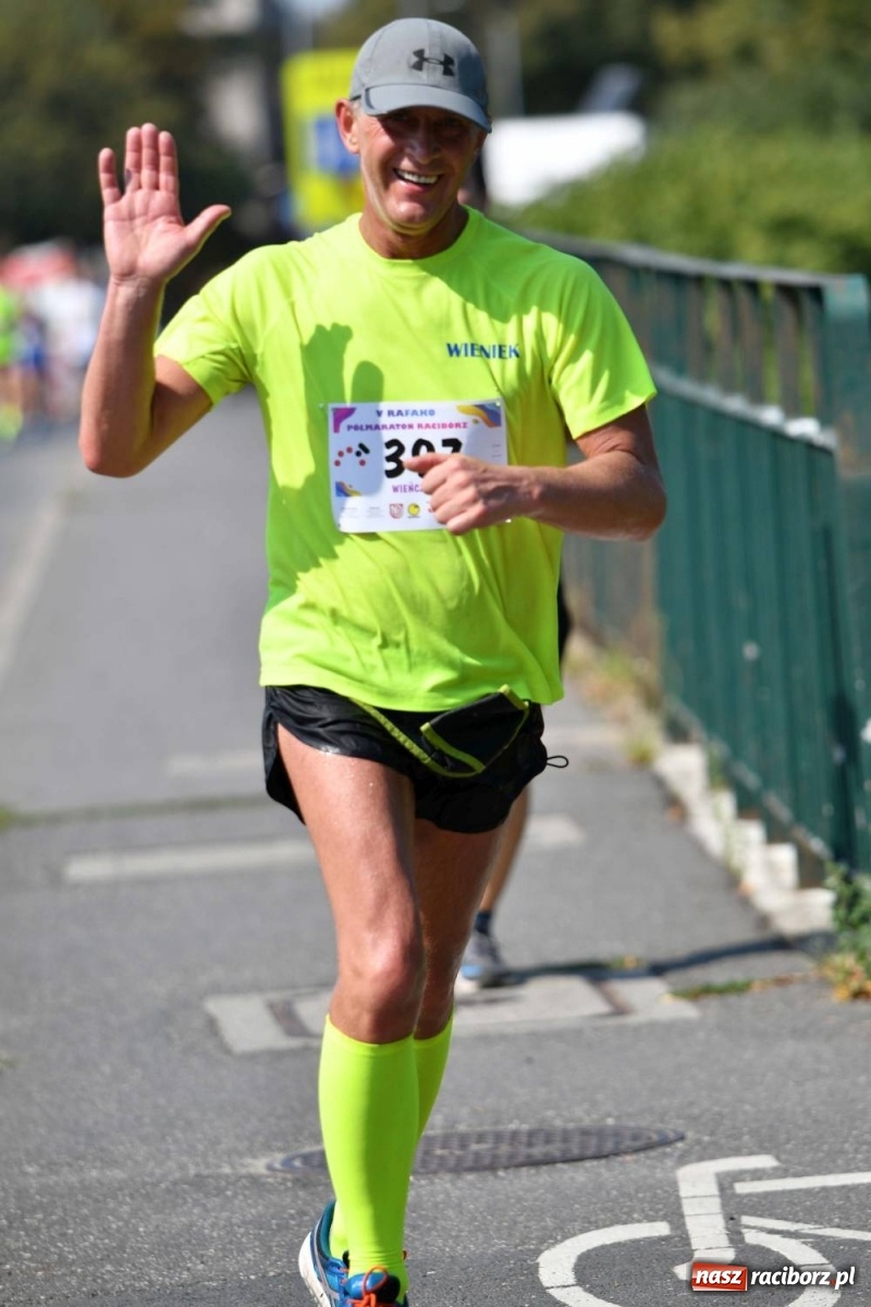 Zdjęcie w galerii na portalu naszraciborz.pl: Poznajcie śmiałków V Półmaratonu Rafako [FOTO] wiadomości z regionu