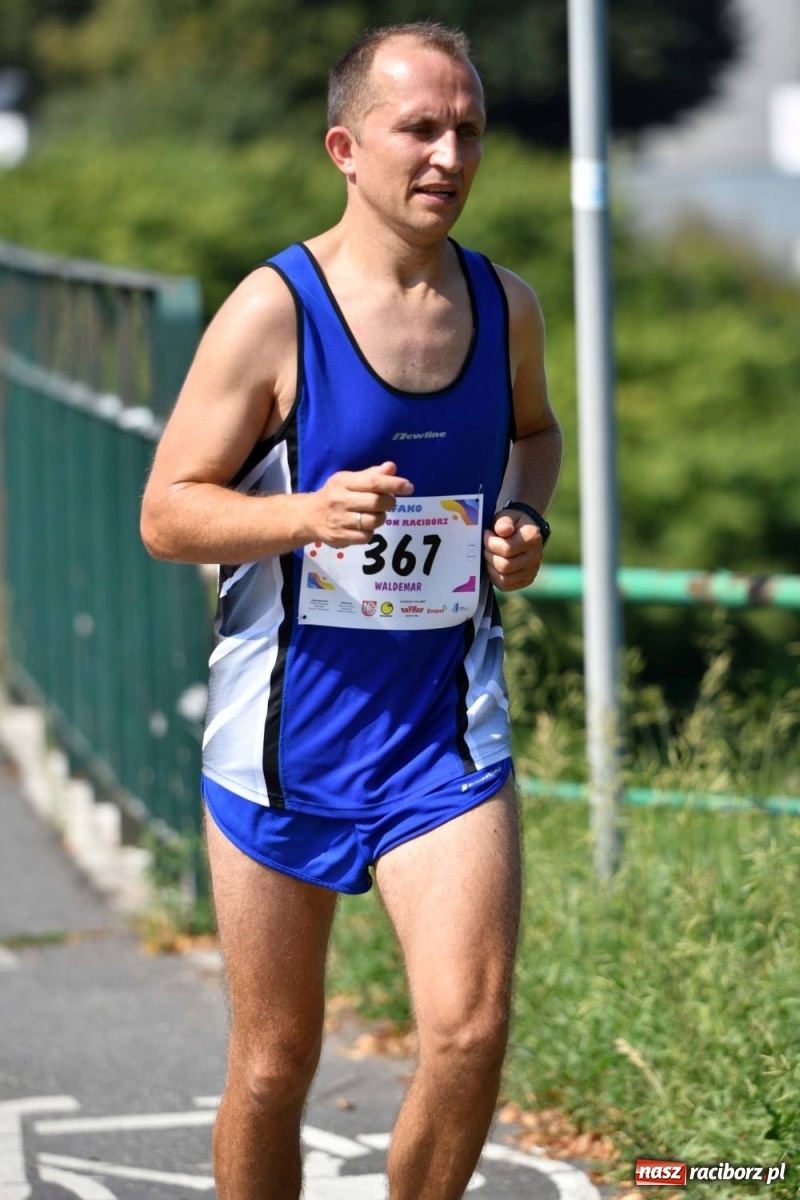 Zdjęcie w galerii na portalu naszraciborz.pl: Poznajcie śmiałków V Półmaratonu Rafako [FOTO] wiadomości z regionu