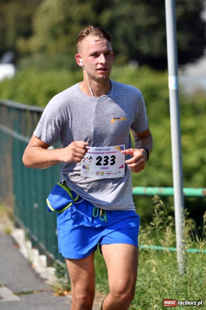 Zdjęcie w galerii na portalu naszraciborz.pl: Poznajcie śmiałków V Półmaratonu Rafako [FOTO] wiadomości z regionu