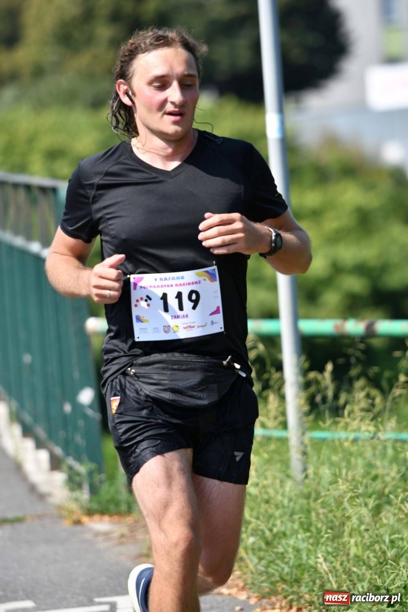 Zdjęcie w galerii na portalu naszraciborz.pl: Poznajcie śmiałków V Półmaratonu Rafako [FOTO] wiadomości z regionu
