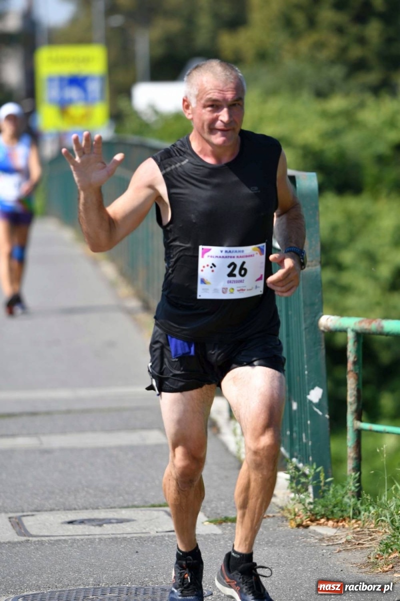 Zdjęcie w galerii na portalu naszraciborz.pl: Poznajcie śmiałków V Półmaratonu Rafako [FOTO] wiadomości z regionu