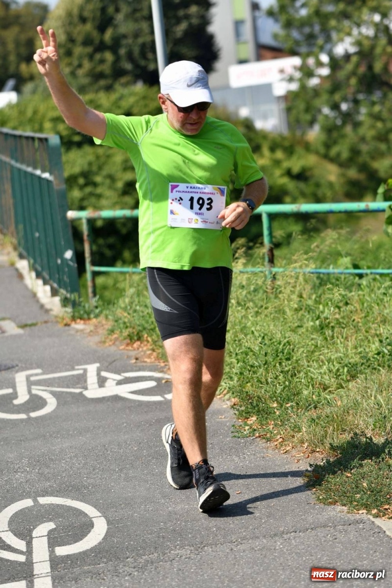 Zdjęcie w galerii na portalu naszraciborz.pl: Poznajcie śmiałków V Półmaratonu Rafako [FOTO] wiadomości z regionu