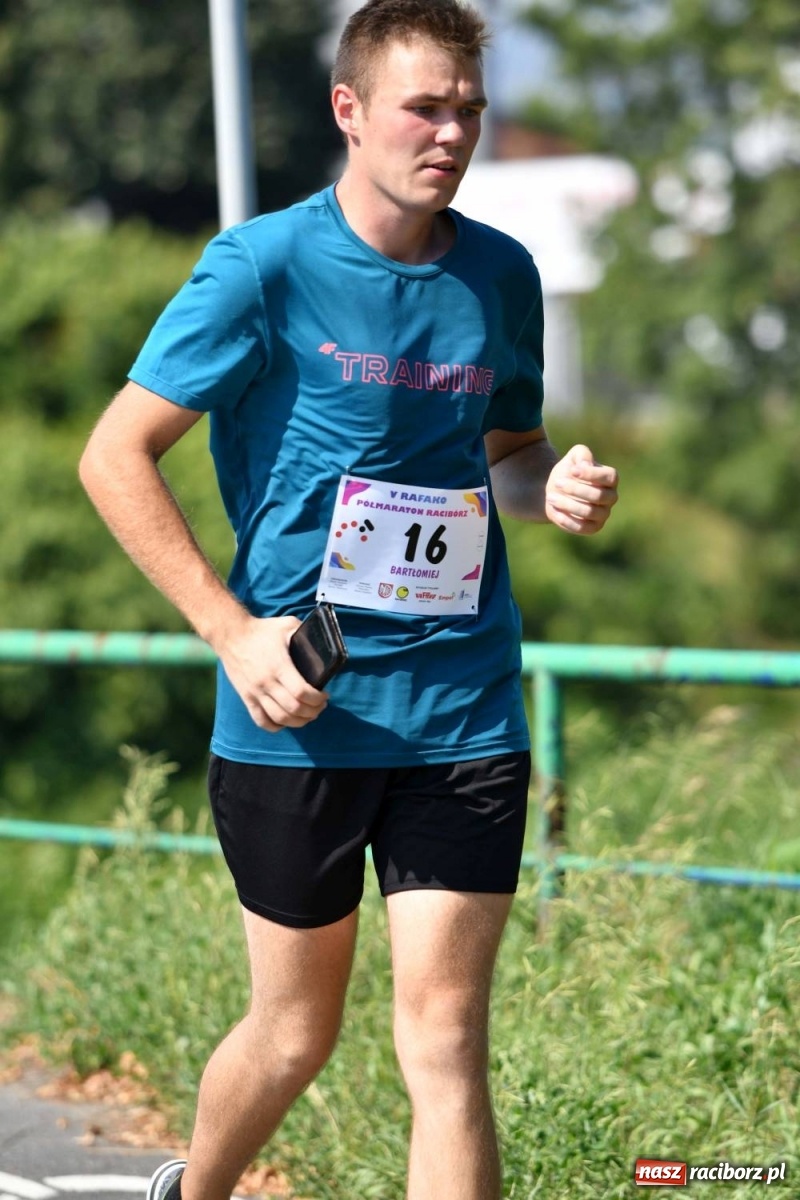 Zdjęcie w galerii na portalu naszraciborz.pl: Poznajcie śmiałków V Półmaratonu Rafako [FOTO] wiadomości z regionu