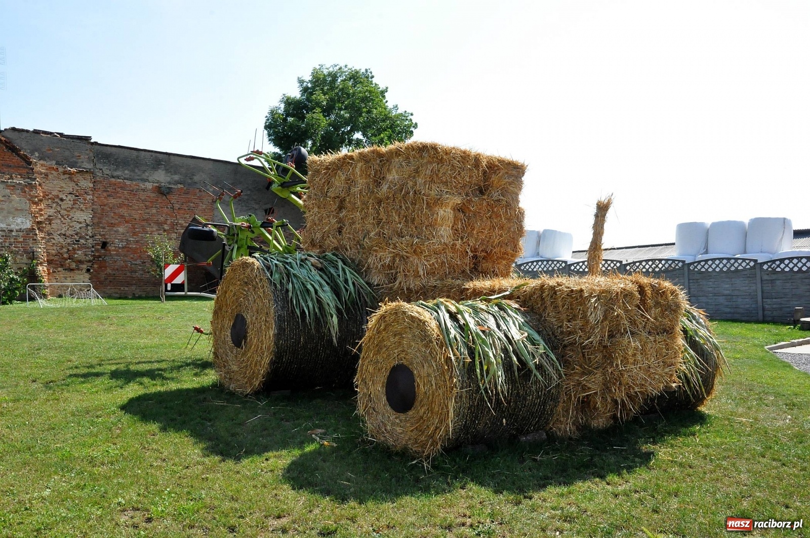 Zdjęcie w galerii na portalu naszraciborz.pl: Zike zake. Tak się bawi gmina Krzanowice!  wiadomości z regionu