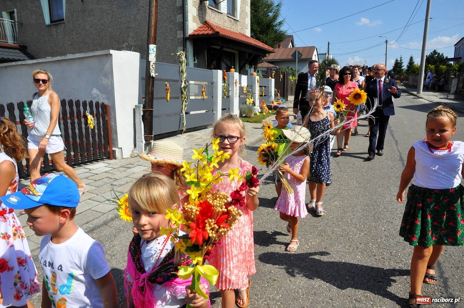 Zdjęcie w galerii na portalu naszraciborz.pl: Zike zake. Tak się bawi gmina Krzanowice!  wiadomości z regionu
