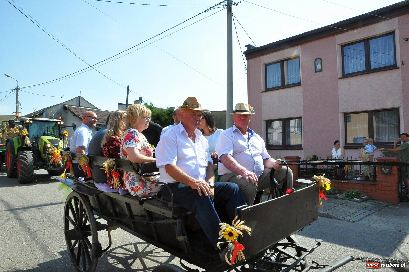 Zdjęcie w galerii na portalu naszraciborz.pl: Zike zake. Tak się bawi gmina Krzanowice!  wiadomości z regionu