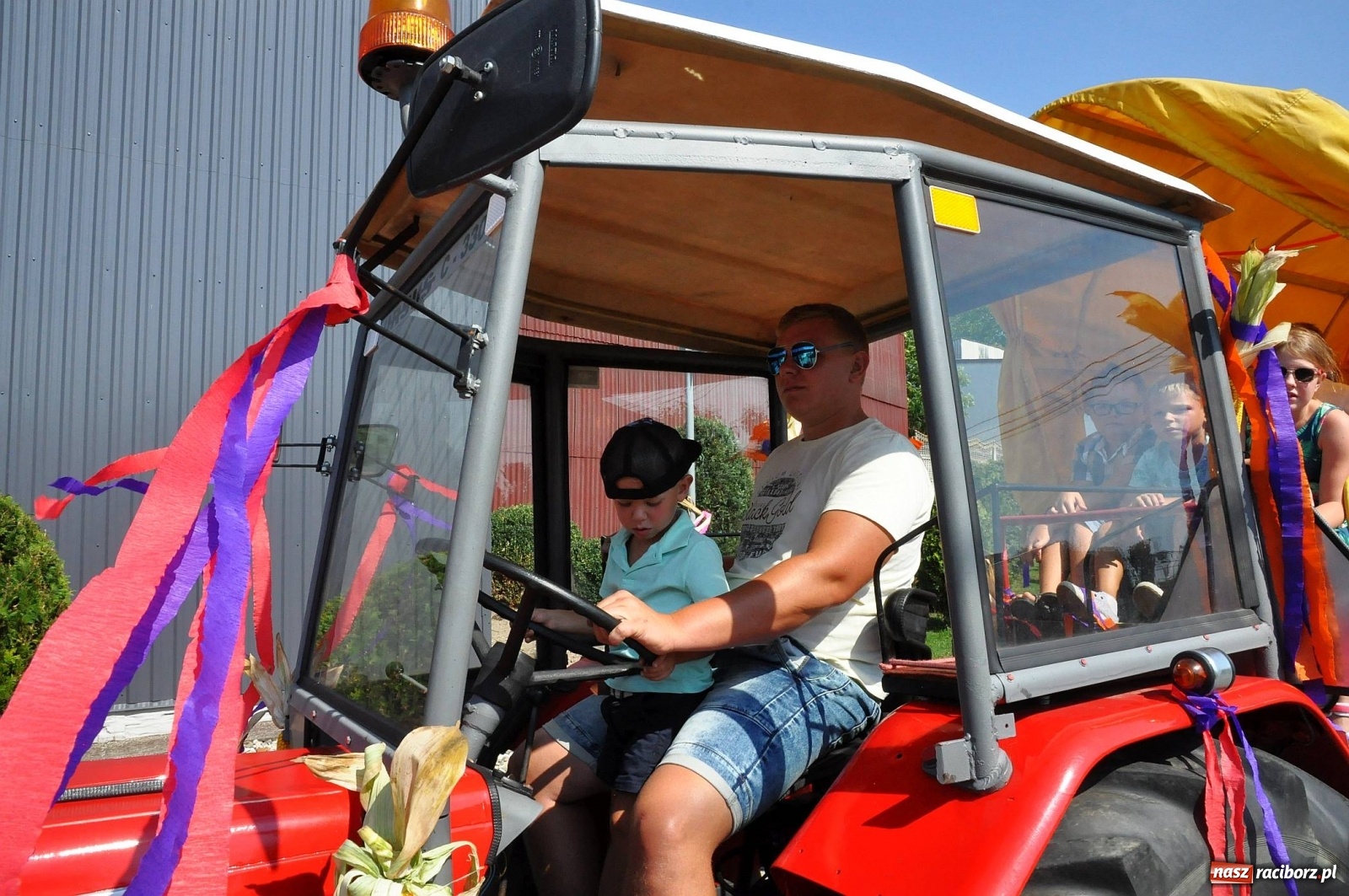 Zdjęcie w galerii na portalu naszraciborz.pl: Zike zake. Tak się bawi gmina Krzanowice!  wiadomości z regionu