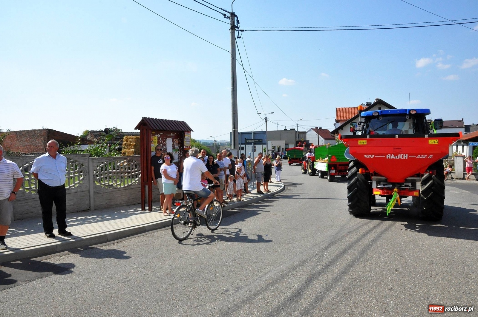 Zdjęcie w galerii na portalu naszraciborz.pl: Zike zake. Tak się bawi gmina Krzanowice!  wiadomości z regionu