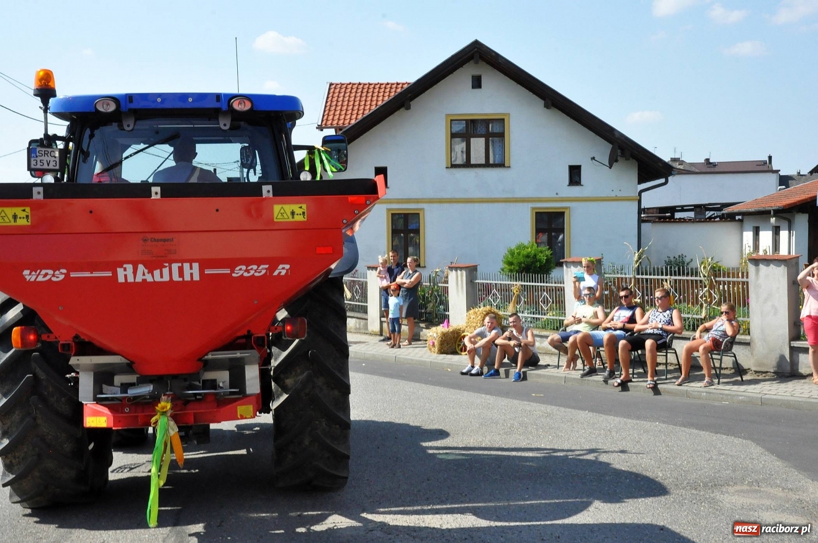 Zdjęcie w galerii na portalu naszraciborz.pl: Zike zake. Tak się bawi gmina Krzanowice!  wiadomości z regionu