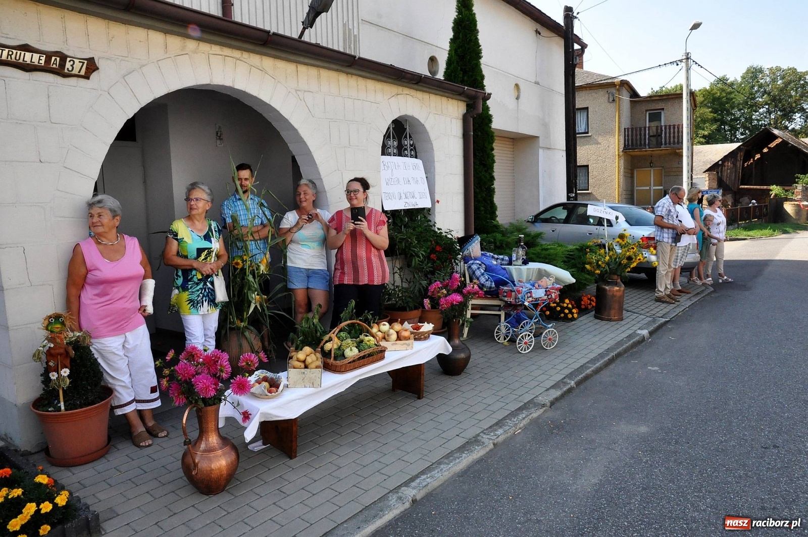 Zdjęcie w galerii na portalu naszraciborz.pl: Zike zake. Tak się bawi gmina Krzanowice!  wiadomości z regionu