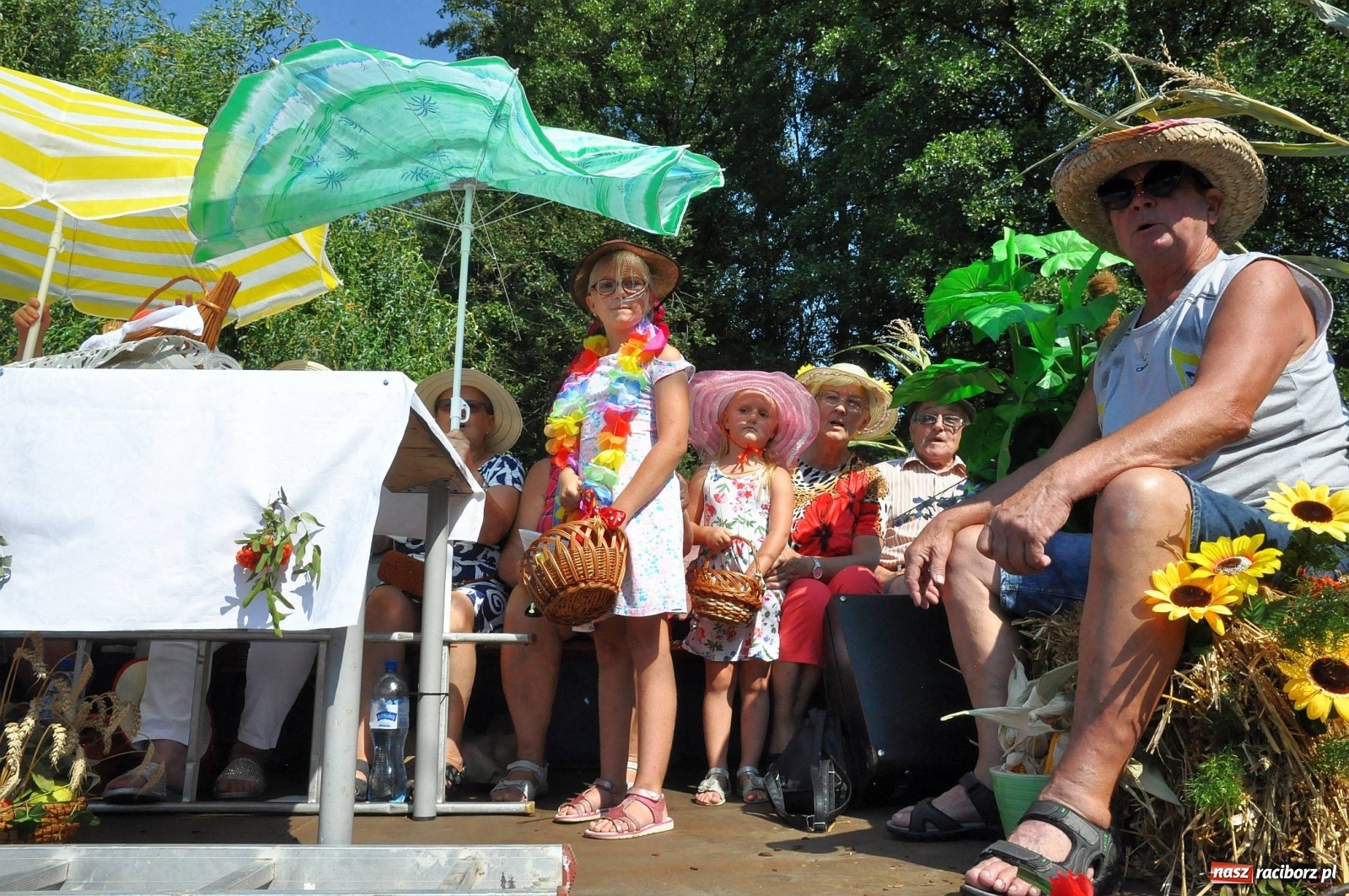 Zdjęcie w galerii na portalu naszraciborz.pl: Zike zake. Tak się bawi gmina Krzanowice!  wiadomości z regionu