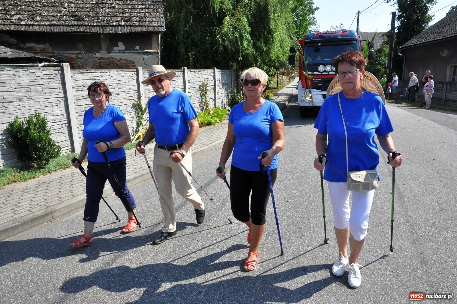 Zdjęcie w galerii na portalu naszraciborz.pl: Zike zake. Tak się bawi gmina Krzanowice!  wiadomości z regionu
