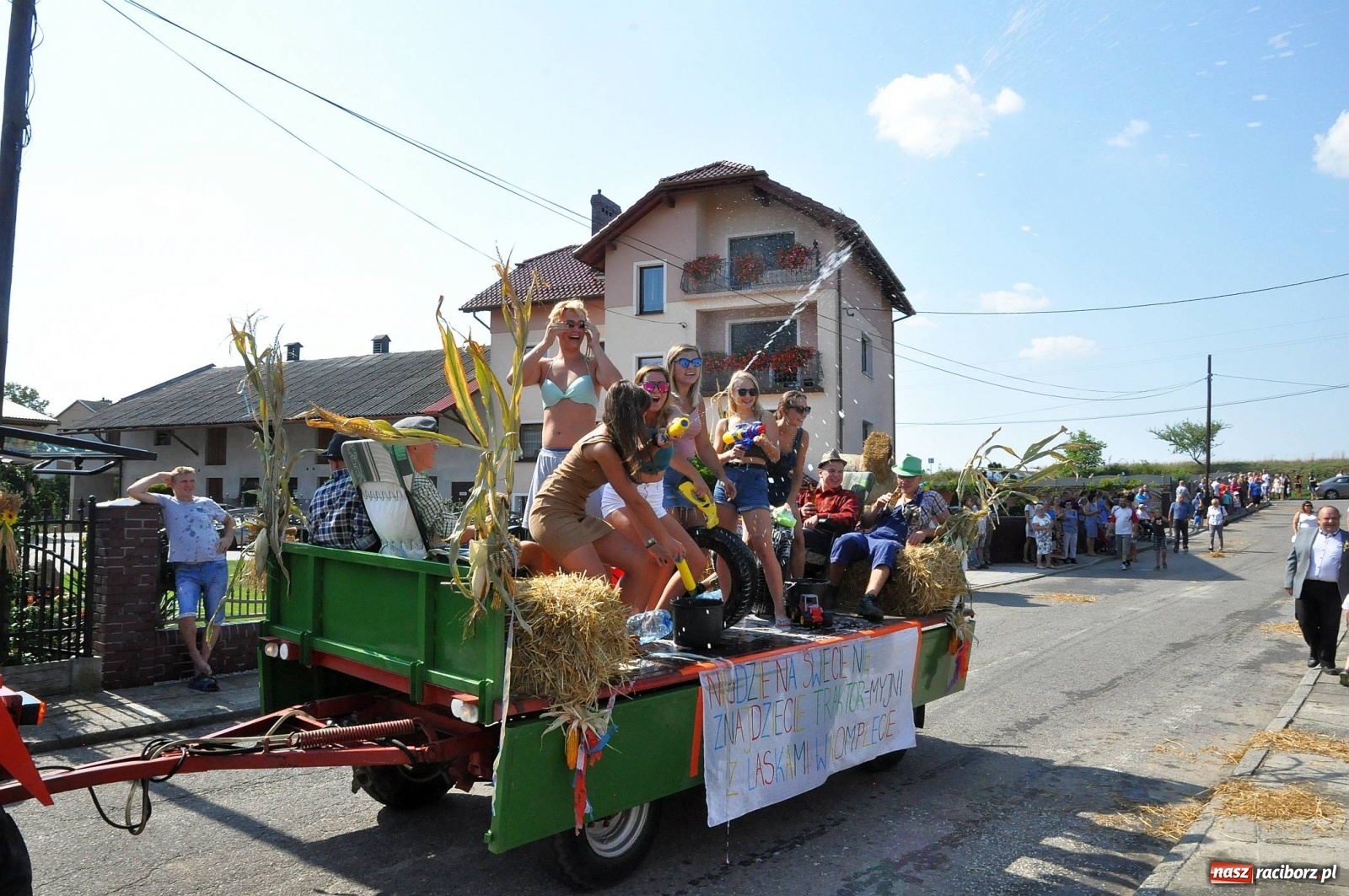 Zdjęcie w galerii na portalu naszraciborz.pl: Zike zake. Tak się bawi gmina Krzanowice!  wiadomości z regionu