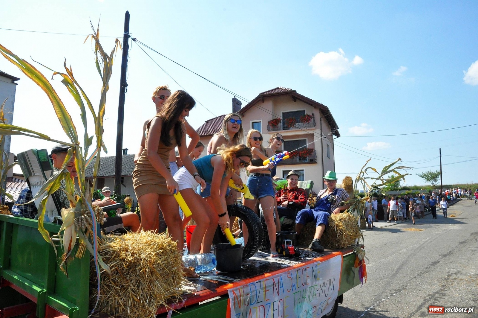 Zdjęcie w galerii na portalu naszraciborz.pl: Zike zake. Tak się bawi gmina Krzanowice!  wiadomości z regionu