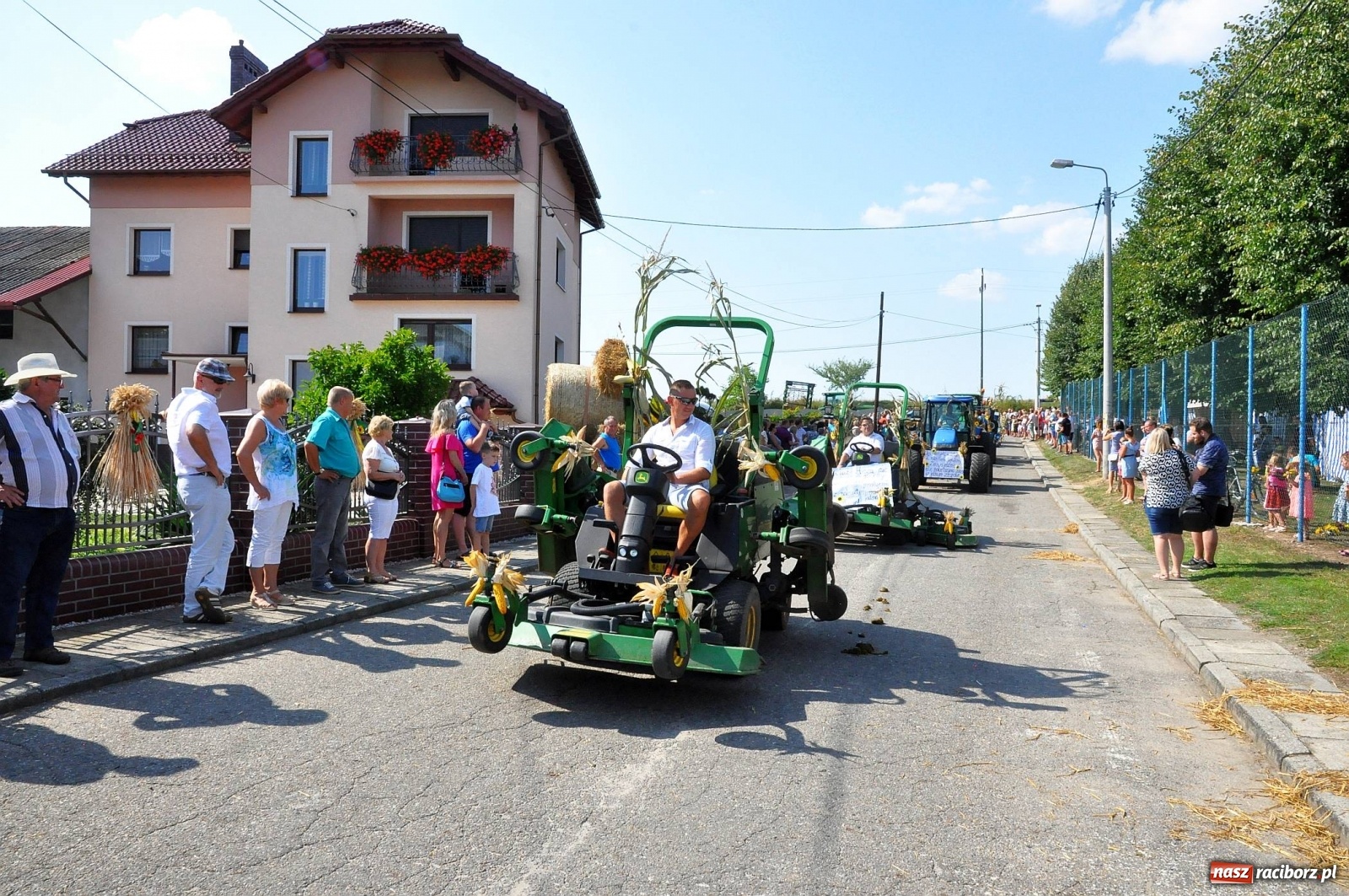 Zdjęcie w galerii na portalu naszraciborz.pl: Zike zake. Tak się bawi gmina Krzanowice!  wiadomości z regionu