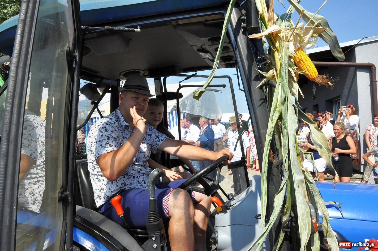 Zdjęcie w galerii na portalu naszraciborz.pl: Zike zake. Tak się bawi gmina Krzanowice!  wiadomości z regionu