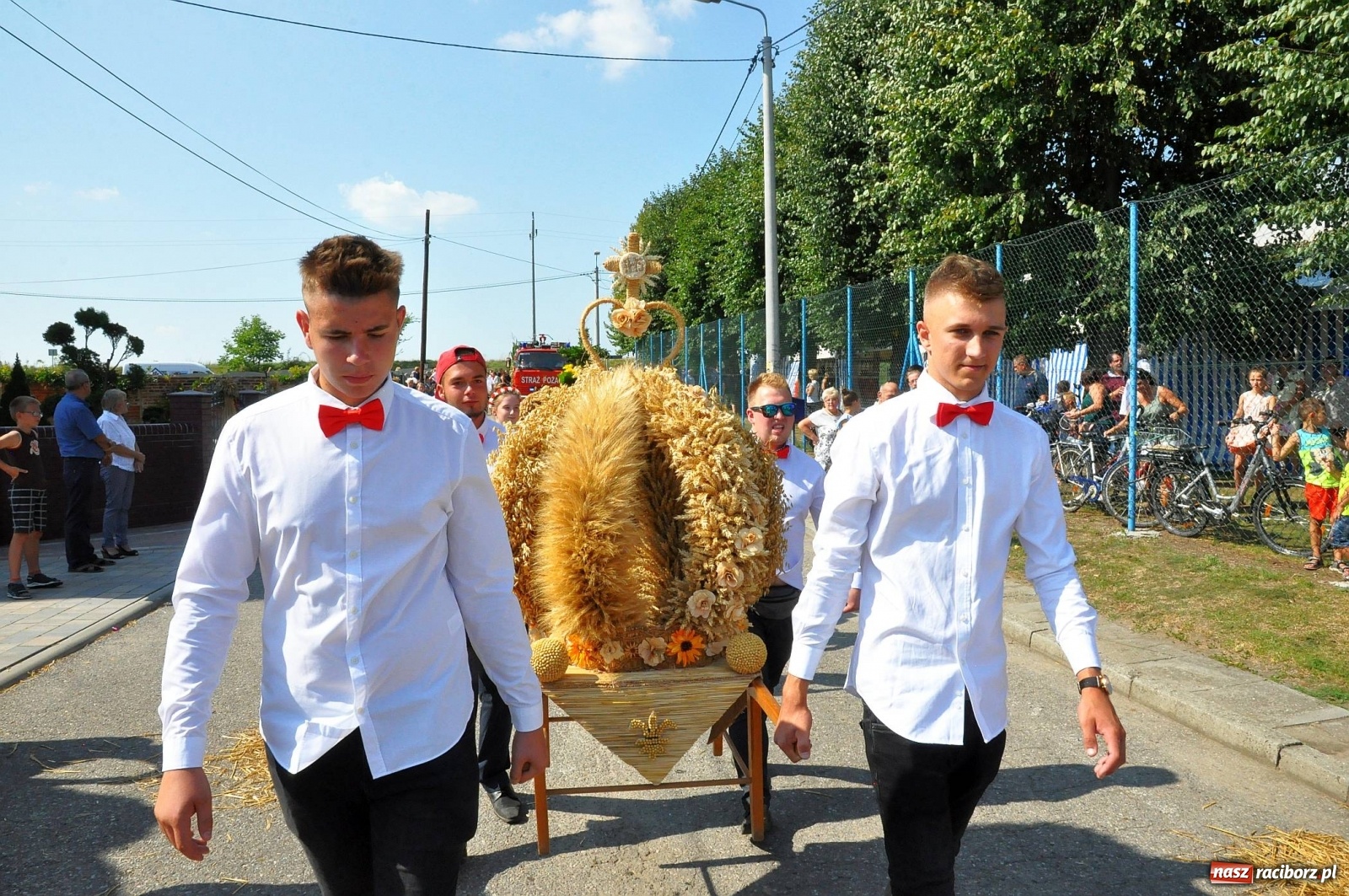 Zdjęcie w galerii na portalu naszraciborz.pl: Zike zake. Tak się bawi gmina Krzanowice!  wiadomości z regionu